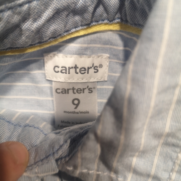 5 for 25$💛Carter's baby boy button down shirt - Picture 2 of 4